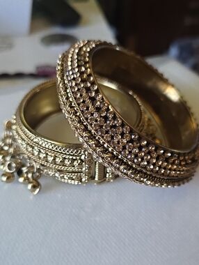 Gold Crystal-Accented Women's Bangle Bracelet Set